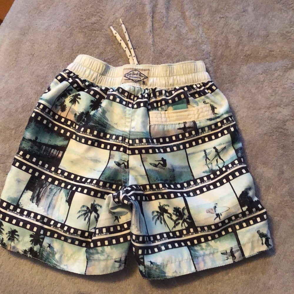 Bathing suit - Picture 2 of 3